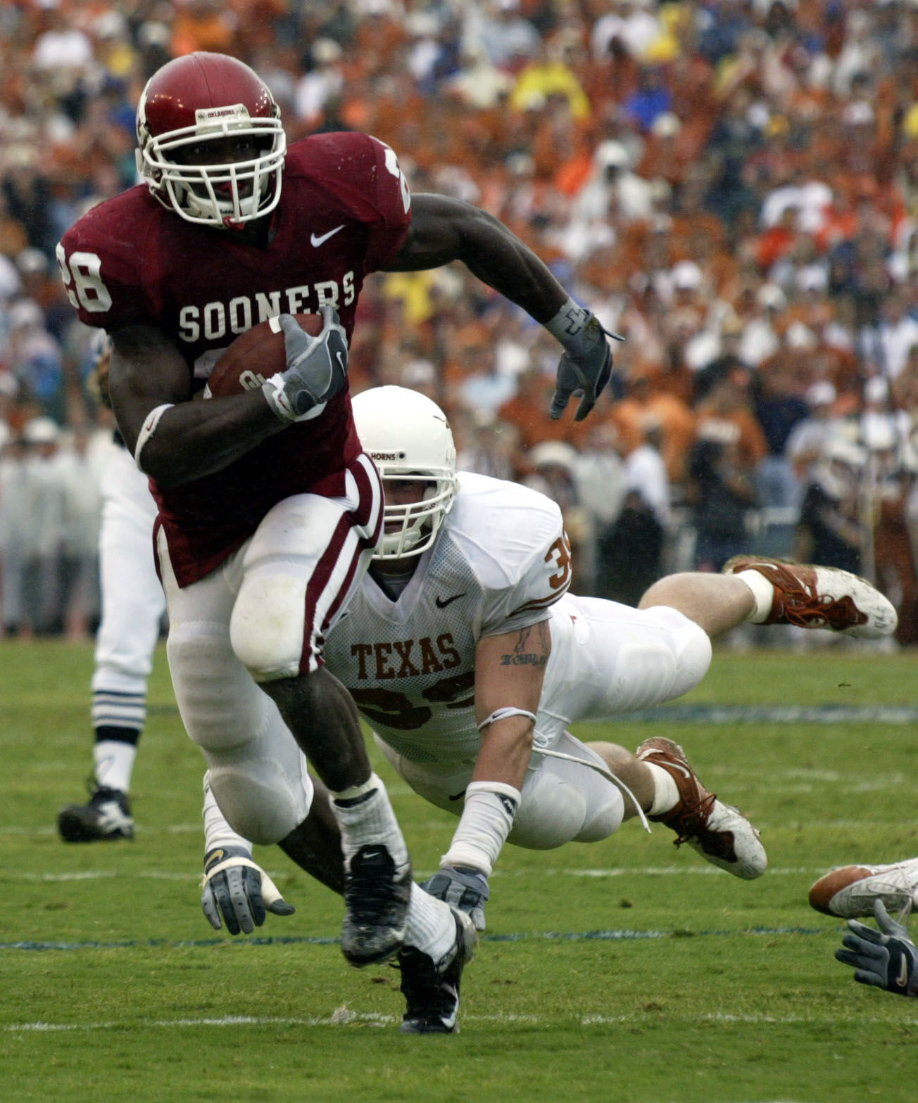 2004: Texas shut out for first time in 282 games